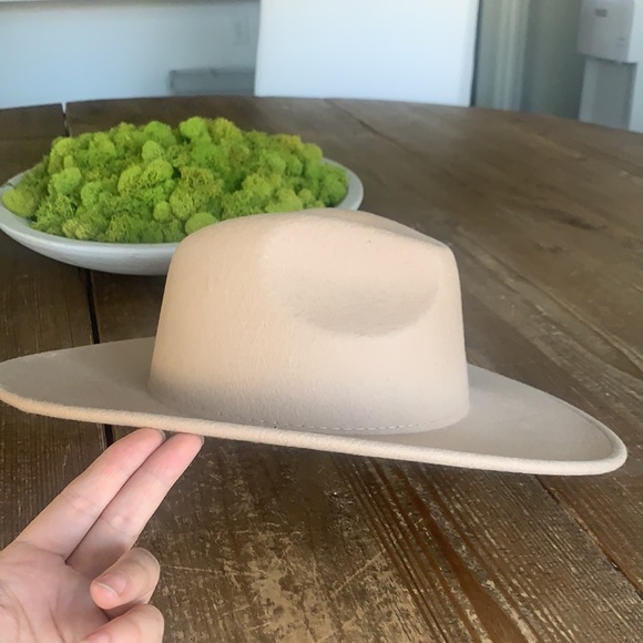 Vici El Dorado Hat in Beige - (Sold out and Brand New In packaging) - Picture 2 of 14